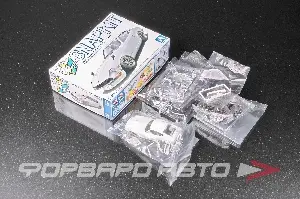 Сборная модель Nissan S30 Fairlady Z Custom (White) 20001 AOSHIMA
