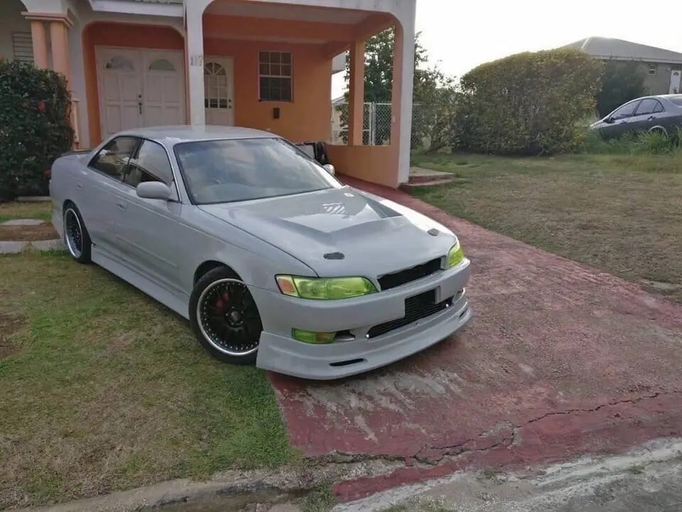 Капот BN sport для Toyota Mark2 X90