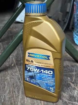 Трансмиссионное масло RAVENOL SLS 75W-140
